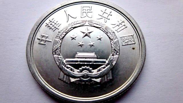 5分硬币中的币王<strong></p>
<p>中币</strong>，单枚涨了12万倍以上，有一枚就知足！