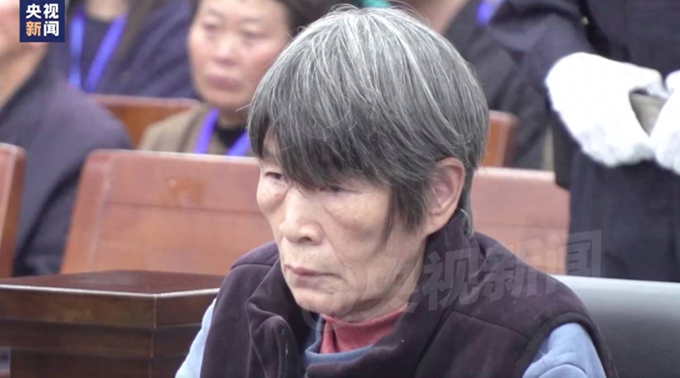 余华英死刑当庭上诉<strong></p>
<p>8币网</strong>，杨妞花：第一次见她垂头丧气，全程低头双手发抖，但没有任何道歉