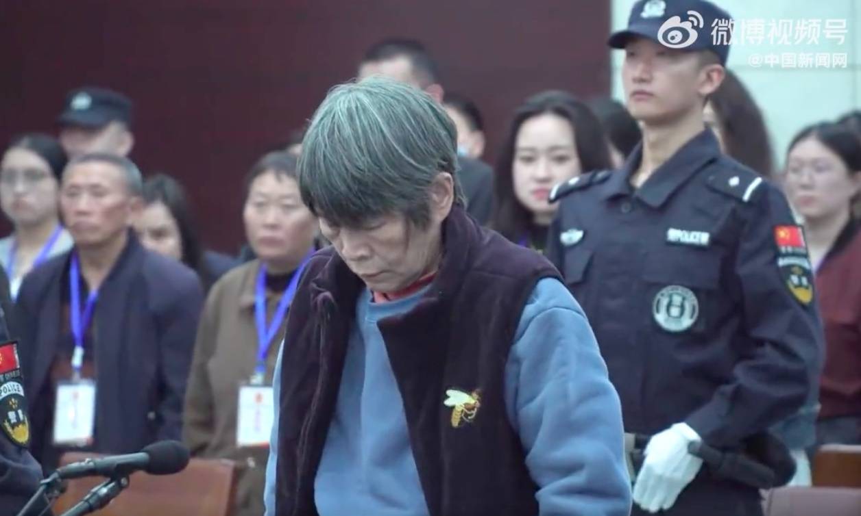 余华英死刑当庭上诉<strong></p>
<p>8币网</strong>，杨妞花：第一次见她垂头丧气，全程低头双手发抖，但没有任何道歉