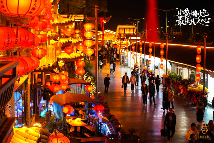 秦皇岛一网红夜市被指违规占用规划绿地却经营4年之久<strong></p>
<p>币圈媒体价格表</strong>，当地回应：无审批手续 | 刚调查