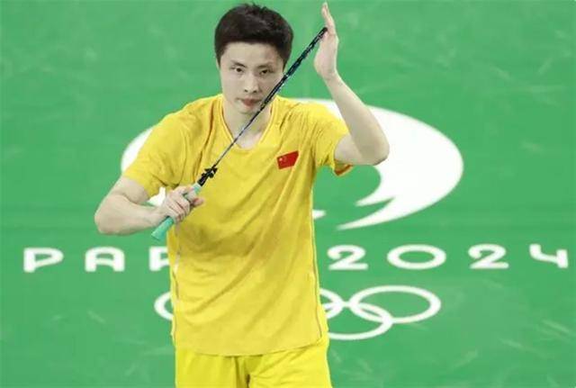 羽毛球世界第一石宇奇比赛中突发意外<strong></p>
<p>币圈媒体价格表</strong>，被担架抬走后留院观察