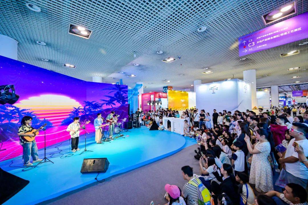 83.39亿元<strong></p>
<p>币圈</strong>！15万人次！详情→