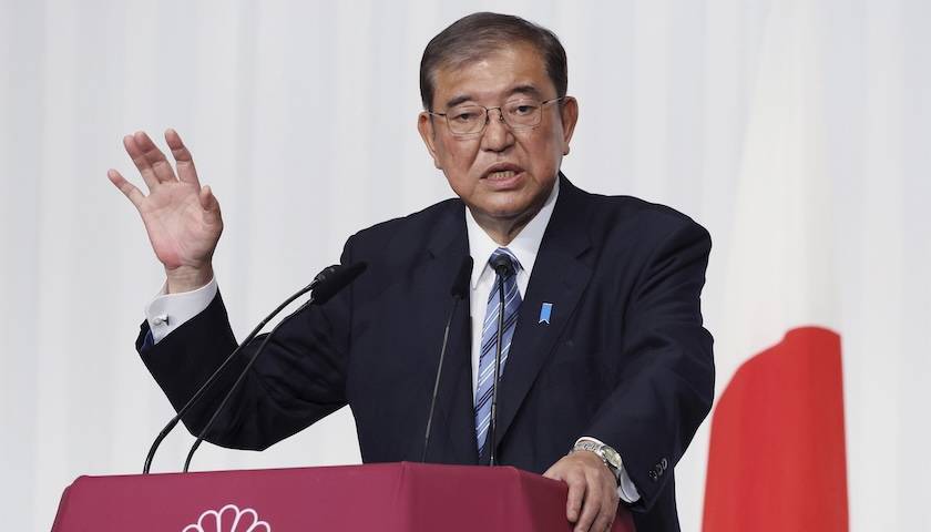 石破茂继续担任日本首相<strong></p>
<p>币圈路漫漫</strong>，但仍面临巨大压力