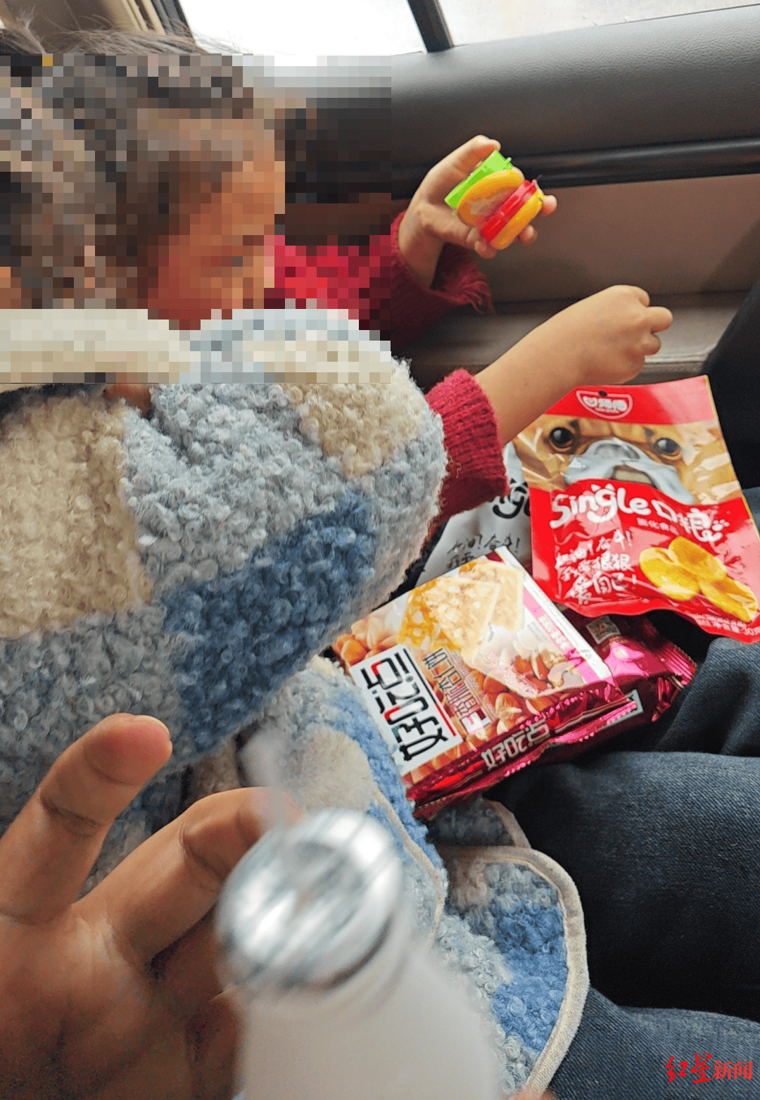父母在外地打工<strong></p>
<p>币圈路漫漫</strong>，8岁姐姐带着6岁妹妹欲骑行80公里找父母，幸被交警送回