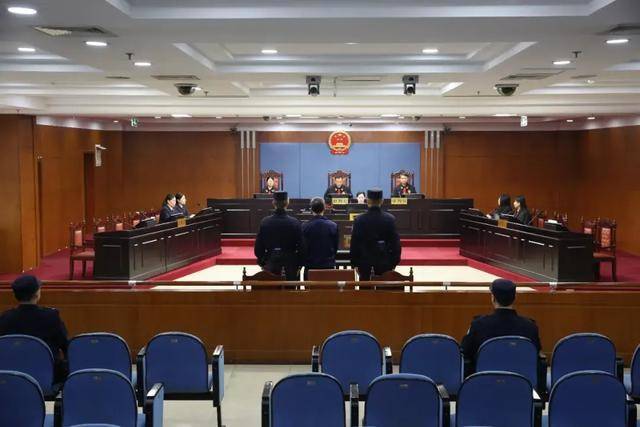 涉案超5200万<strong></p>
<p>今日币圈</strong>!山东潍坊市综合保税区原党工委副书记、管委会主任徐洪吉一审获刑16年