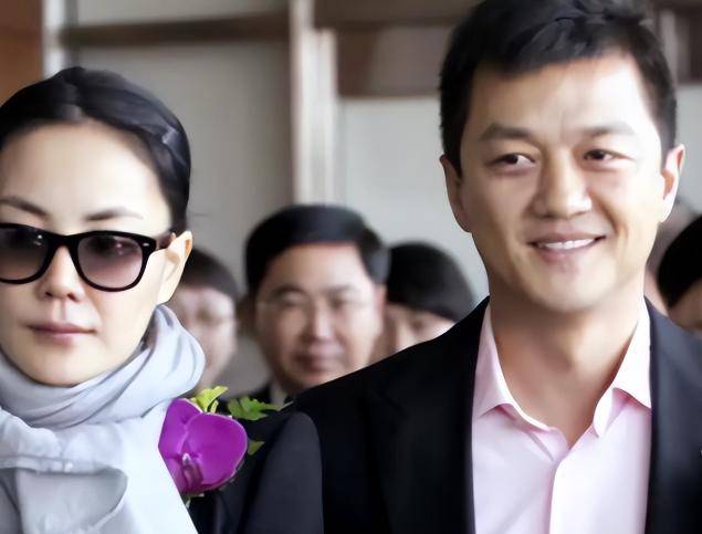 谢霆锋为何不爱年轻漂亮的张柏芝<strong></p>
<p>瑞郎币哪里购买</strong>，偏偏对55岁王菲，如此痴情？