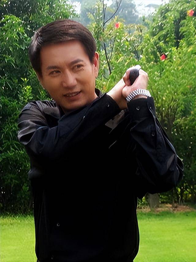 “坏人专业户”姚刚：一生无妻无子<strong></p>
<p>币虎交易</strong>，如今53岁在千万豪宅一个人住
