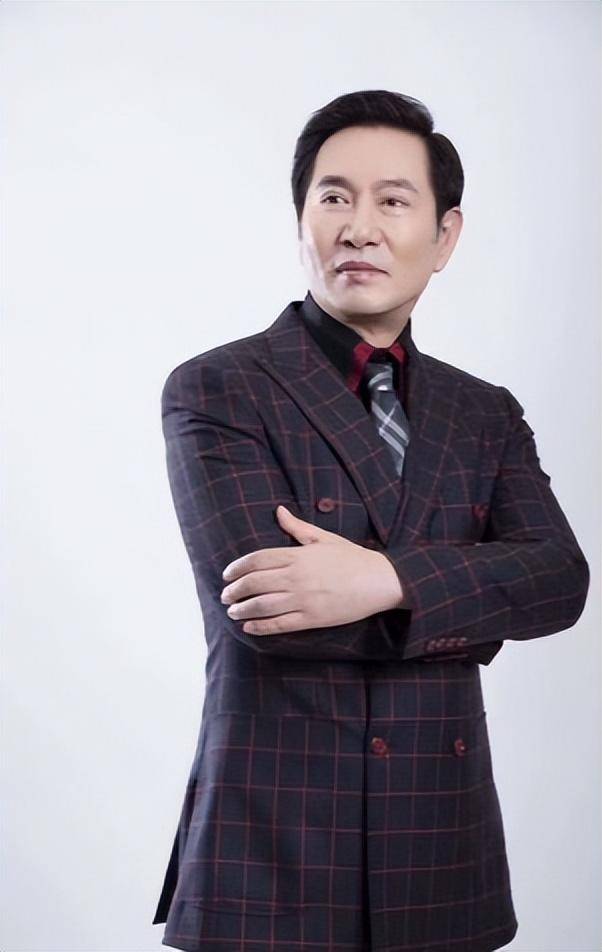 “坏人专业户”姚刚：一生无妻无子<strong></p>
<p>币虎交易</strong>，如今53岁在千万豪宅一个人住