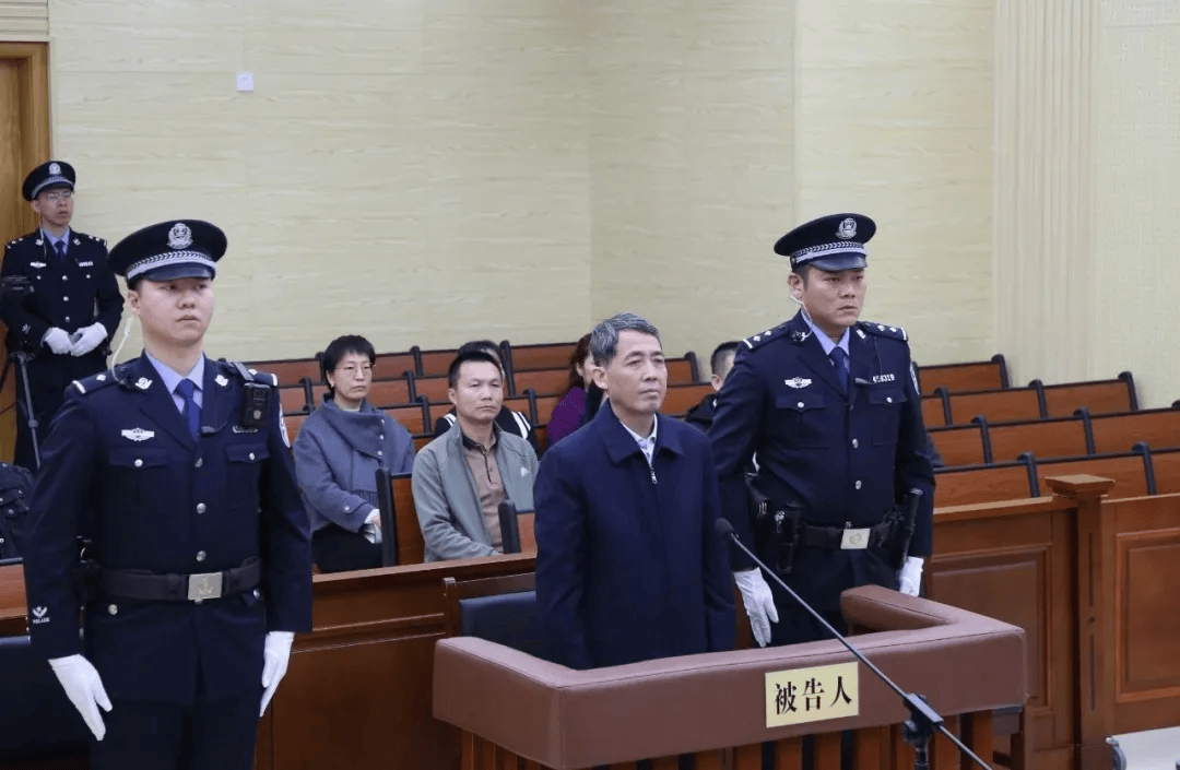 未获国务院批复<strong></p>
<p>币虎交易</strong>，吴炜滥用职权造成重大损失