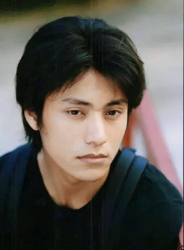 陈坤的儿子已成年<strong></p>
<p>炒币交易网</strong>，容貌开始显现母亲的基因，像谁可以认得出吗？