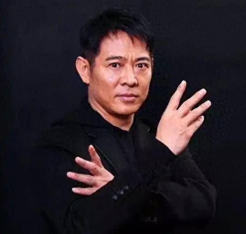 李连杰:后事一切从简<strong></p>
<p>2018币圈</strong>,不用立碑也不用办丧事,树葬海葬都可以