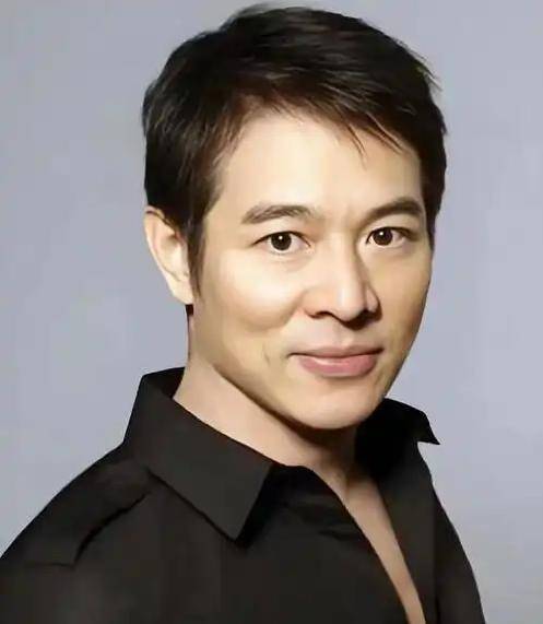 李连杰:后事一切从简<strong></p>
<p>2018币圈</strong>,不用立碑也不用办丧事,树葬海葬都可以