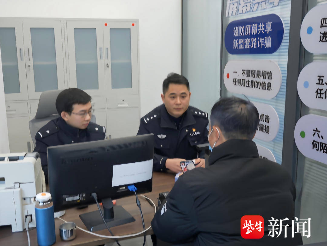 男子一次性买了166张千元面值的大润发购物卡<strong></p>
<p>百链币</strong>，还把卡号和密码发给了骗子......