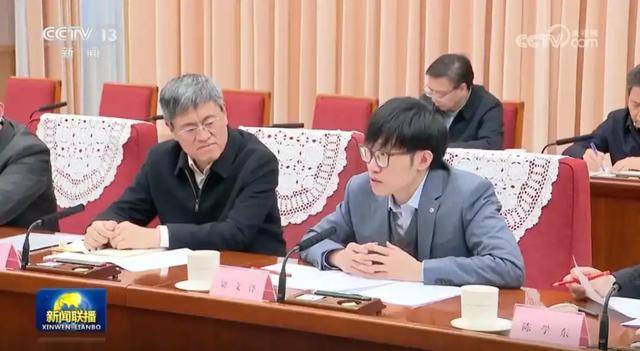 揭秘！DeepSeek创始人梁文锋实习时就被任命为部门经理<strong></p>
<p>流币行情</strong>，月薪16000元