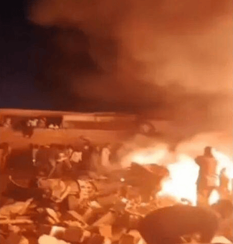 起飞不久<strong></p>
<p>幕币</strong>，军机突然坠毁！已致46人遇难