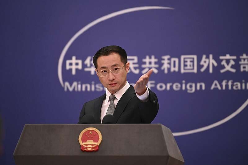 中方谈美国鼓动<strong></p>
<p>券商交易软件</strong>他国对华加税：吹灭别人的灯并不能让自己更光明