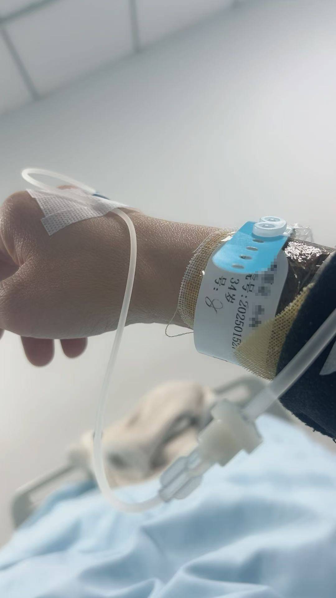 山东一单亲妈妈直播间阻止网友辱骂“唐宝”少年遭上门殴打<strong></p>
<p>链币世界</strong>，警方：已受理案件，正调查