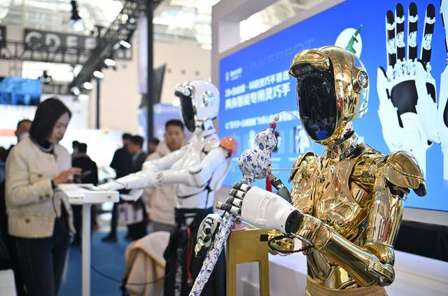 新华社记者带你听两会｜听<strong></p>
<p>罗门币算力</strong>，“新”的活力