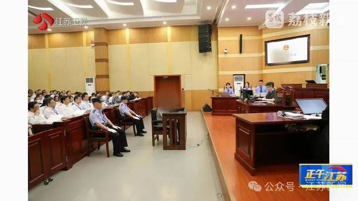 收到一箱海鲜<strong></p>
<p>2017币圈</strong>，打开是100万现金！国企人员受贿近900万，租公寓放钱