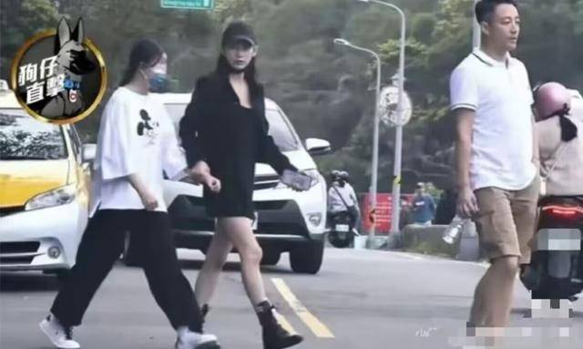 大S儿女回北京<strong></p>
<p>佛系炒币</strong>，张兰拉着小玥儿逛街，网友夸汪小菲好帅