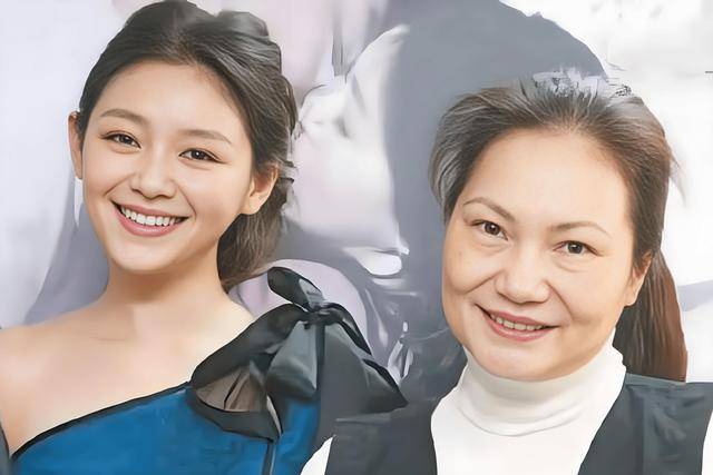 大S儿女回北京<strong></p>
<p>佛系炒币</strong>，张兰拉着小玥儿逛街，网友夸汪小菲好帅
