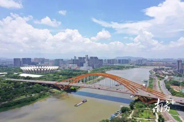 给五区干部开会<strong></p>
<p>第三套人命币</strong>，佛山市委书记发出“灵魂三问”