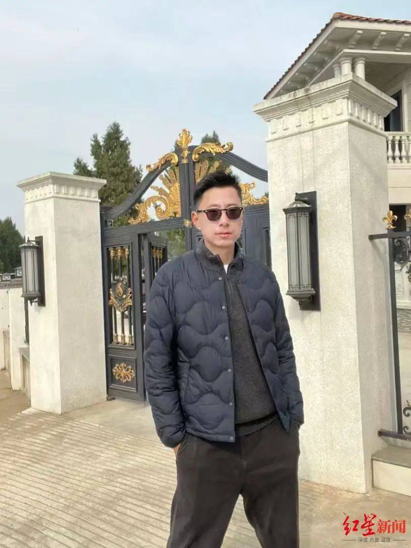 小伙搬砖9年攒200万<strong></p>
<p>第三套人命币</strong>，修别墅买车：宁愿不要这些钱，若时间倒流想好好读书