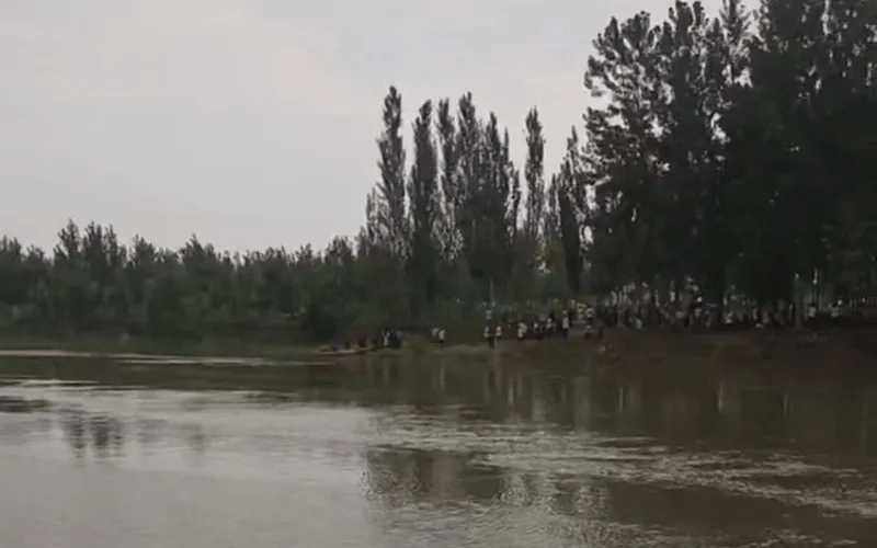 官方确认：男子遗体被发现<strong></p>
<p>第三套人命币</strong>，脚上绑有哑铃