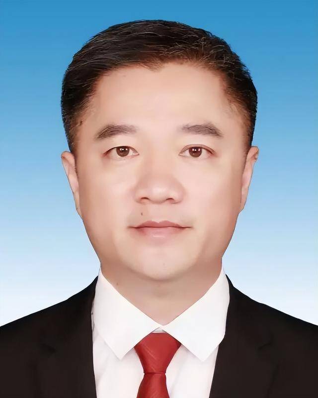 福建4位干部履新<strong></p>
<p>币加网</strong>，2位升副厅