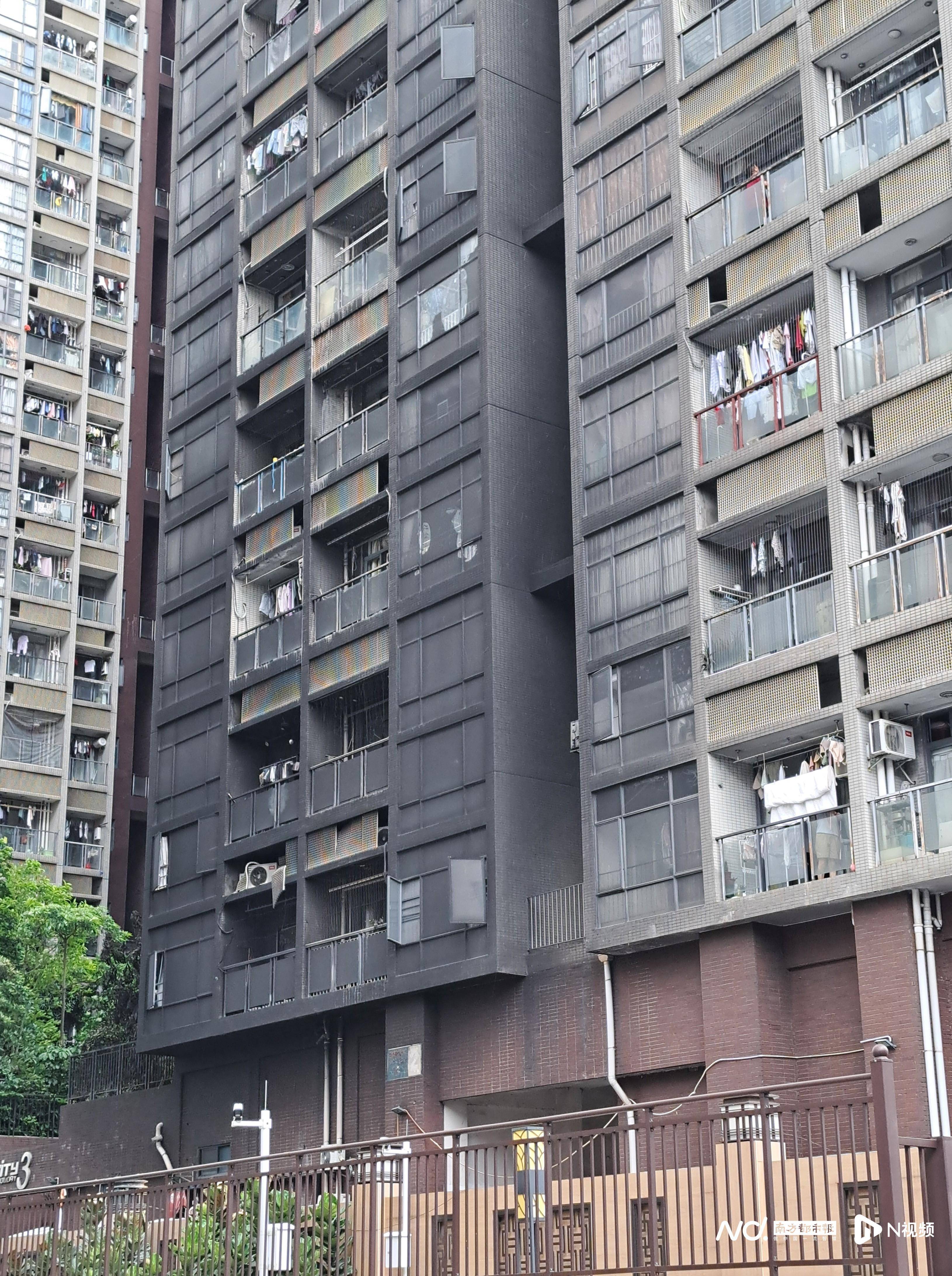 东莞一小区逾百辆电动自行车烧毁<strong></p>
<p>特币etf</strong>！住户睡梦中被叫醒撤离逃生