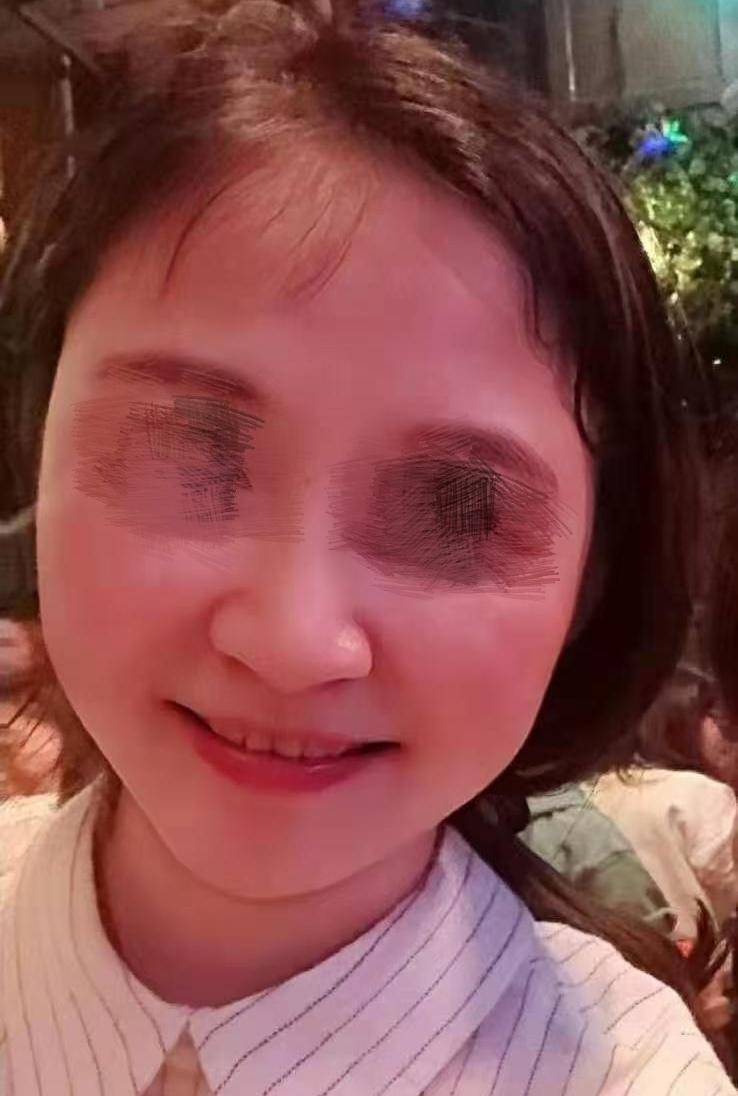 女校长涉嫌诈骗数千万后跳江身亡<strong></p>
<p>舍币</strong>，29人起诉其父等三被告案将于8日二审开庭