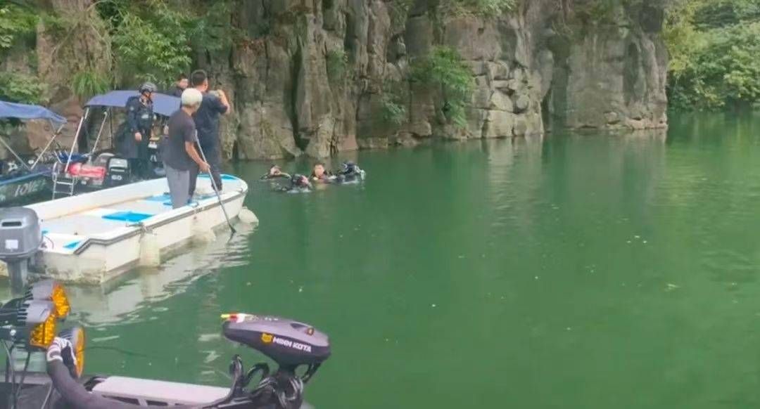 被困水下溶洞5天男子发声：获救前分不清白天黑夜<strong></p>
<p>爱币投</strong>，气瓶只剩4%氧气