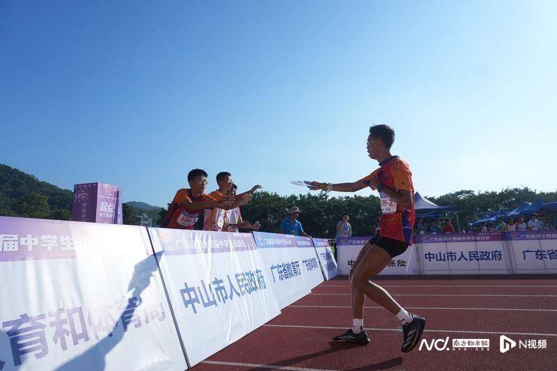 再破纪录<strong></p>
<p>人气币</strong>！中山李依频摘得女子50米自由泳金牌