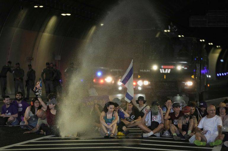 开战以来规模最大<strong></p>
<p>黄埔军校</strong>，“以色列100万人上街抗议”