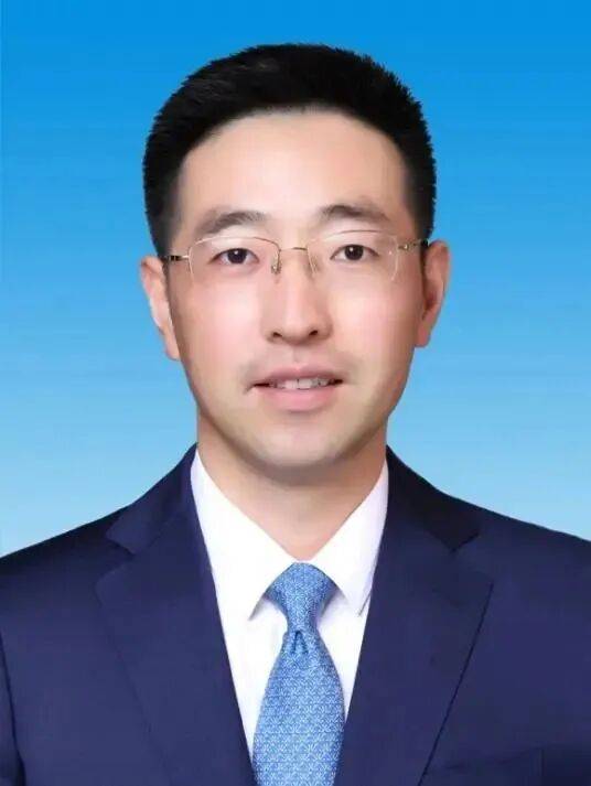 孙道寻当选苏州市吴江区区长<strong></p>
<p>智能炒币软件</strong>，曾任“全国经济最强镇”党委书记