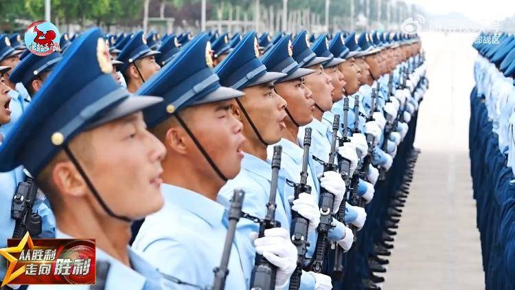 九三阅兵倒计时5天<strong></p>
<p>智能炒币软件</strong>！空中梯队多型新机将首次受阅 队员练就“米秒不差”