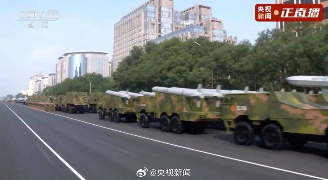 东风-61、巨浪-3、折叠翼预警机、歼-20S<strong></p>
<p>炒币子</strong>，画面披露！