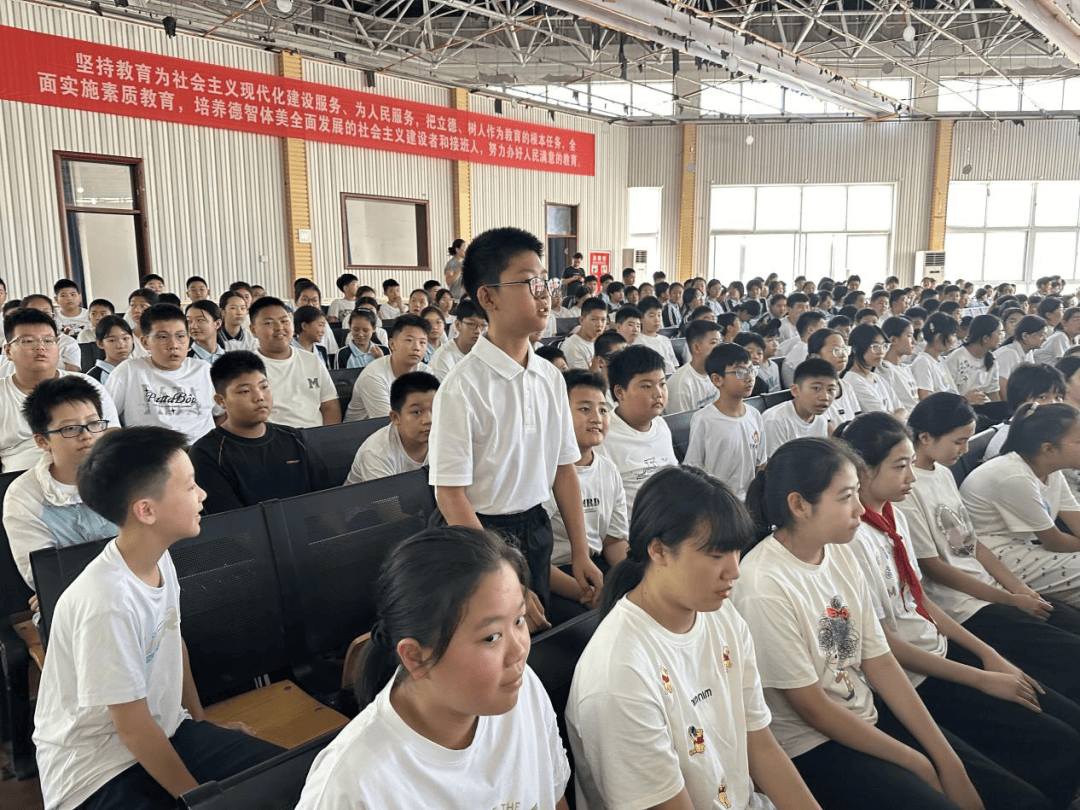 洛龙区开学第一堂法治课开讲啦<strong></p>
<p>炒币子</strong>！
