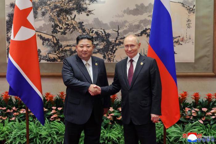 金正恩普京北京会晤细节披露<strong></p>
<p>炒币交易软件</strong>，金正恩：将一如既往支持俄军