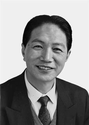 辽宁省人大常委会原副主任毕锡桢逝世<strong></p>
<p>新中产炒币实录</strong>,曾任大连市委书记