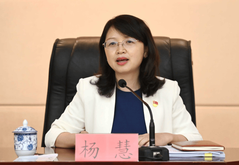 敛财5448万元<strong></p>
<p>晋商币</strong>，女厅官杨慧当庭认罪！“为了一栋别墅，把努力大半生的政治生命和人身自由全赔进去了”