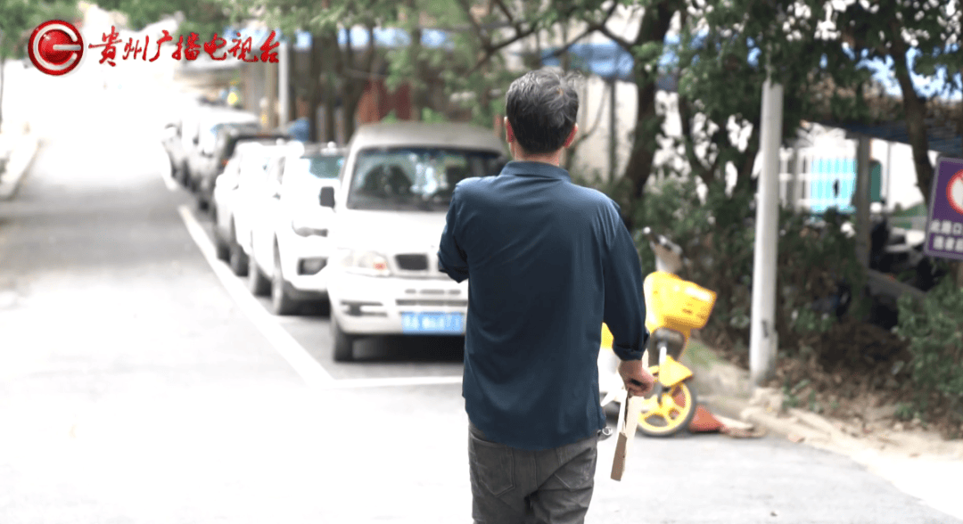 心酸！12岁男孩“独居”贵阳一安置房内<strong></p>
<p>币友圈</strong>，父亲回应：迫于无奈，因为……
