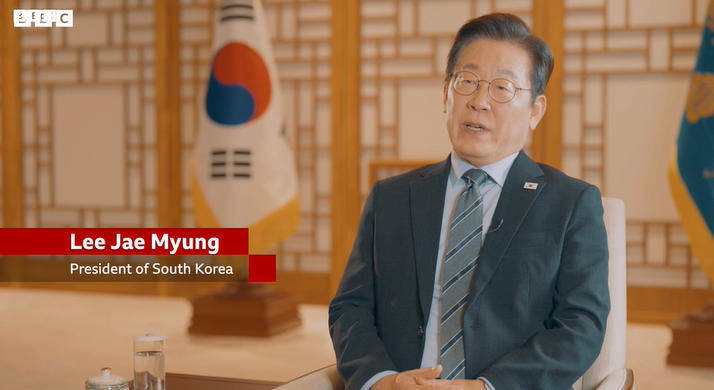 韩国总统李在明声称：看到中俄朝走近<strong></p>
<p>币币交易系统</strong>，我们很难做