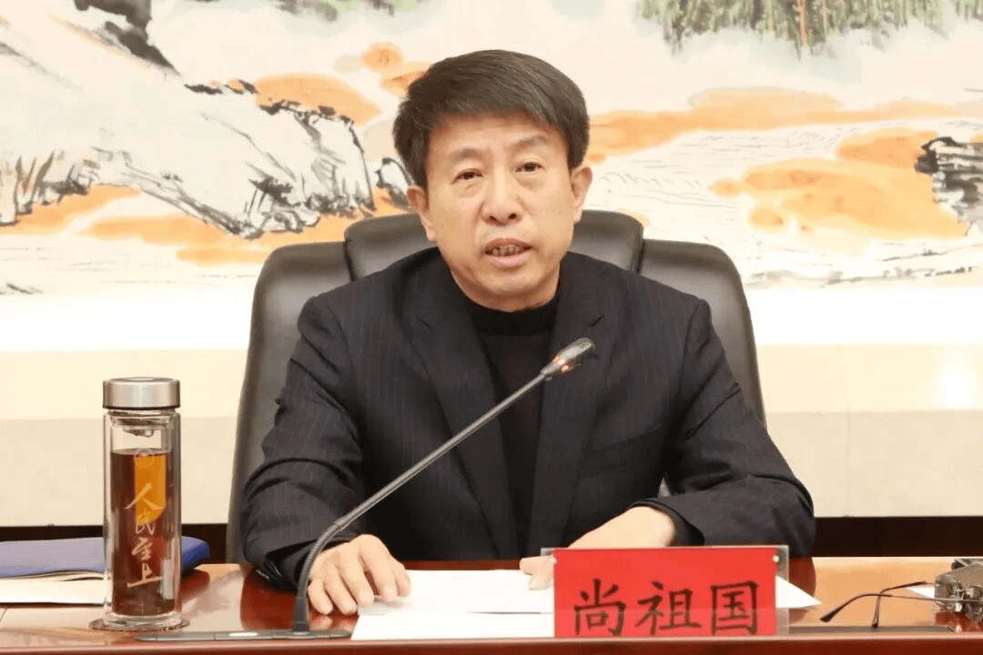 中纪委连发11人被查<strong></p>
<p>引力币</strong>，副部级“老虎”落马