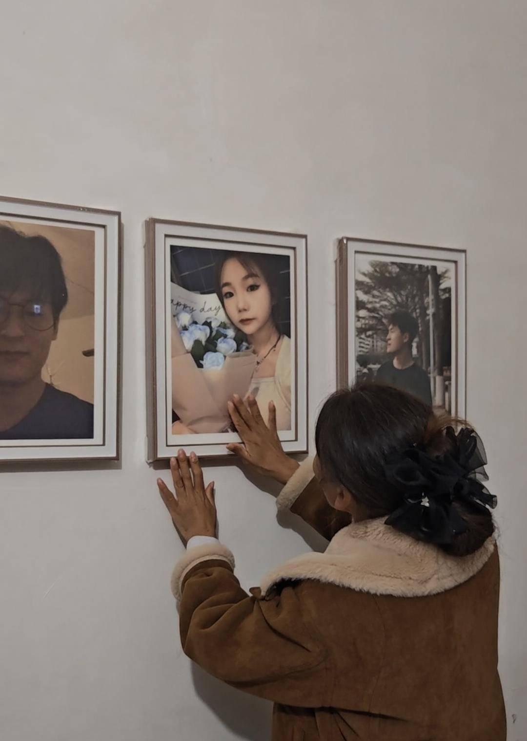 河南醉驾追尾致3死案今日开庭<strong></p>
<p>引力币</strong>，死者家属：曾躺在孩子身亡地痛哭