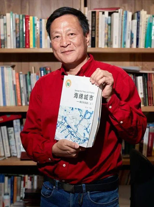 本月刚上福布斯榜的北大教授<strong></p>
<p>引力币</strong>，在巴西坠机遇难，警方披露详情
