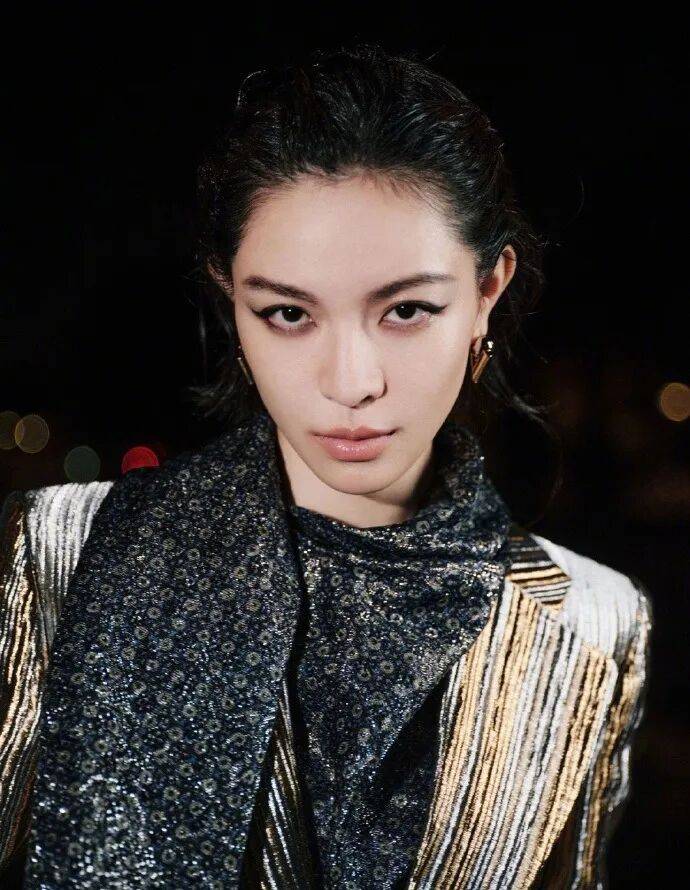 时装周上的女明星<strong></p>
<p>gxs币交易</strong>，秋冬氛围感一键封顶！