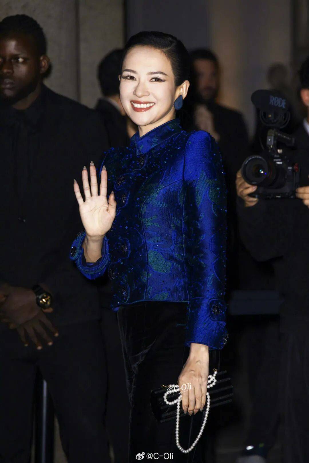 时装周上的女明星<strong></p>
<p>gxs币交易</strong>，秋冬氛围感一键封顶！