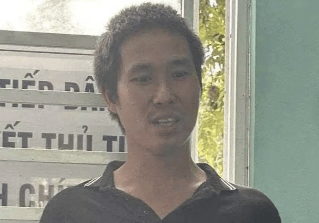 越南一家3口被枪杀<strong></p>
<p>币圈老沈</strong>，33岁男子被警方抓获，声称“为完成游戏任务”，抢走现金折合人民币140元
