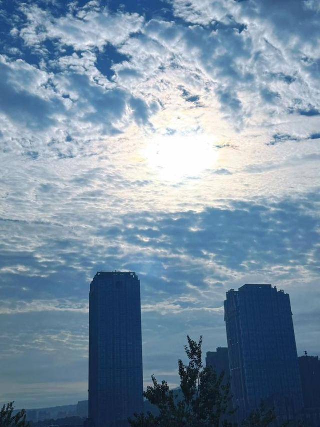 济南<strong></p>
<p>吹牛币</strong>，转晴！山东，转晴！好久不见的太阳，来了！